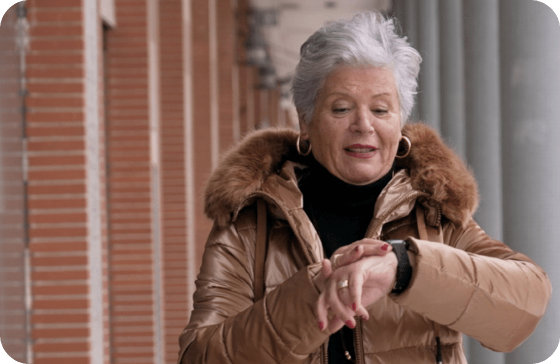 Reloj localizador para mayores: beneficios, usos y cómo elegir el modelo adecuado